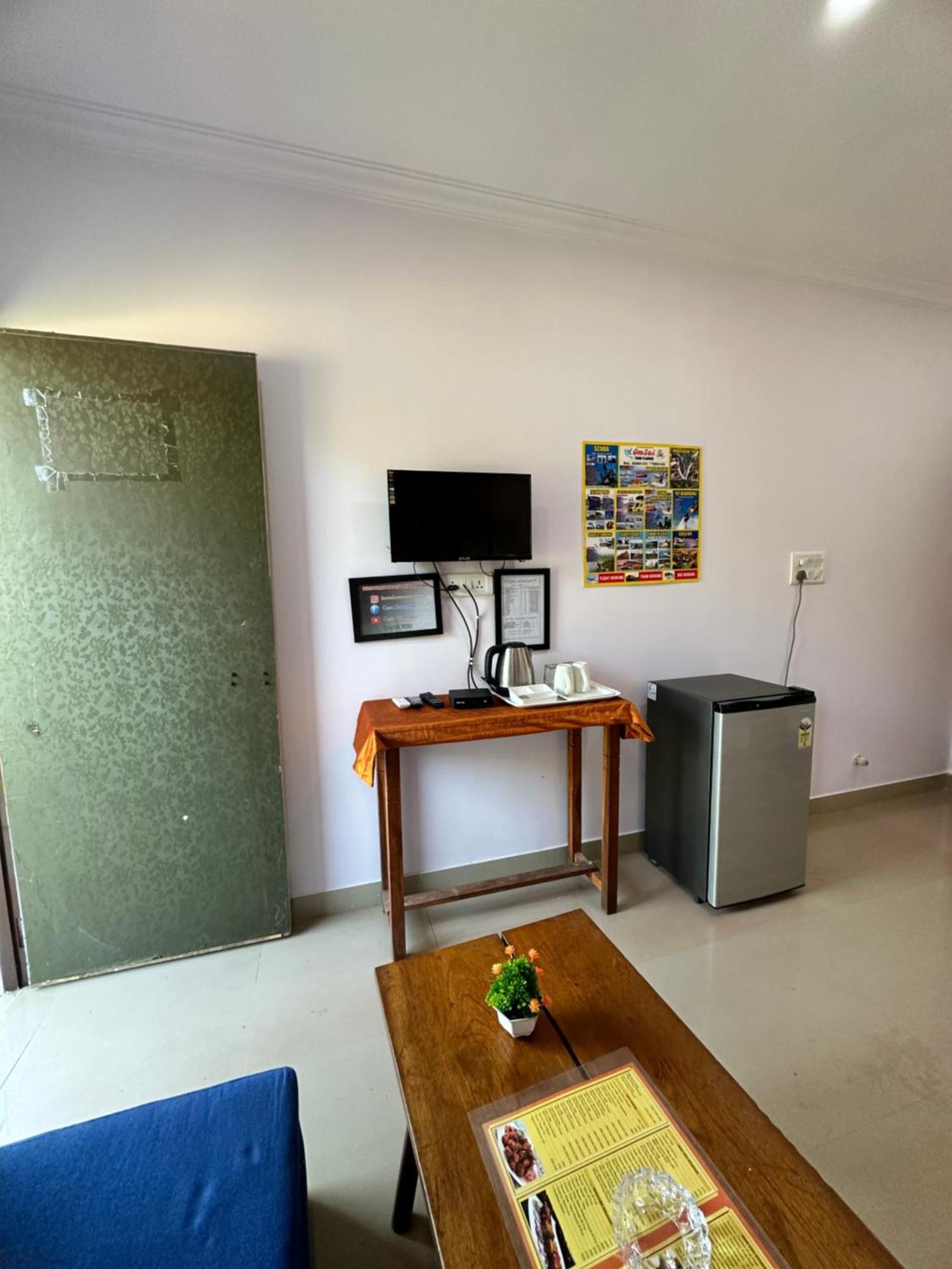Casa Somanjo Inn Калангут Экстерьер фото